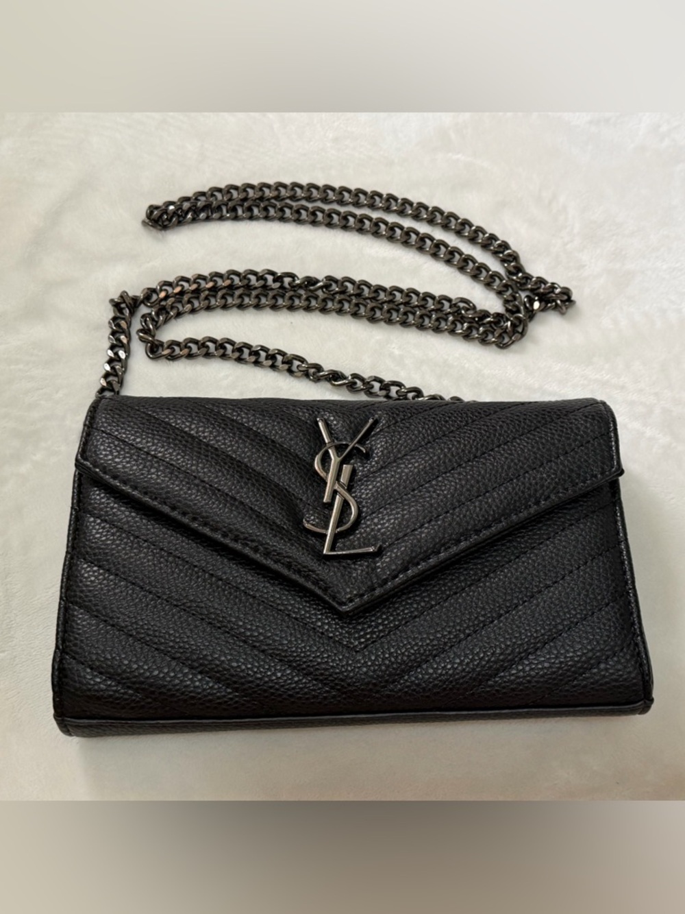 🔥LAST DROP HURRY🔥Saint Laurent Black Quilted Leather Crossbody w/ Gunmetal Chain - Picture 8 of 8